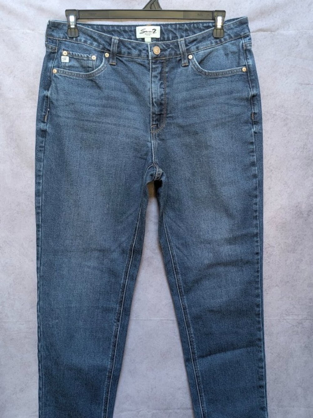 Seven7 Women's Size 12 Medium Wash Straight Leg Jeans